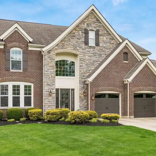 REMARKABLE HOME IN A DESIRABLE NEIGHBORHOOD