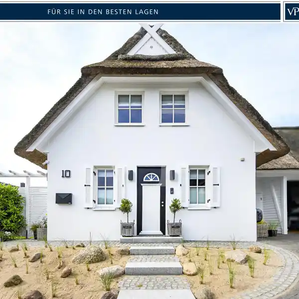 THATCHED-ROOF ROMANCE BY THE SEA