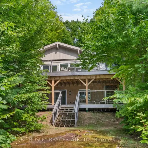 STUNNINGLY RENOVATED COTTAGE WITH LAKE VIEWS