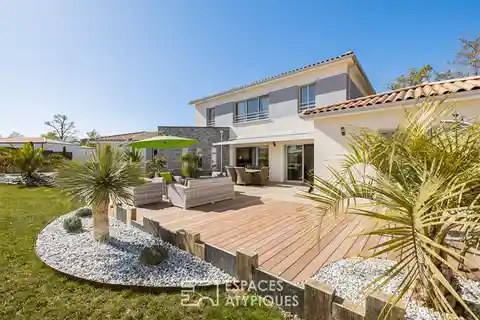 Seaside Serenity with Cutting-edge Comfort
