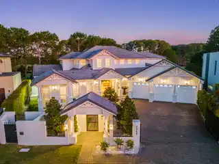 Hamptons-inspired Sanctuary in Sanctuary Cove