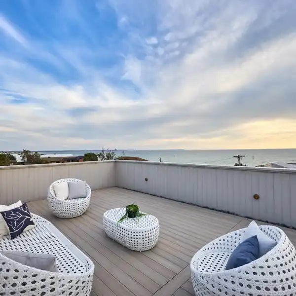 MAGNIFICENT HOME IN AN EXCLUSIVE LOCATION