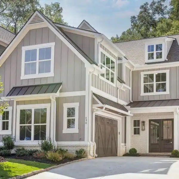 TIMELESS DESIGN STEPS FROM HISTORIC DOWNTOWN MARIETTA