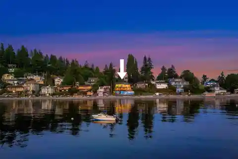 Waterfront Haven in Three Tree Point