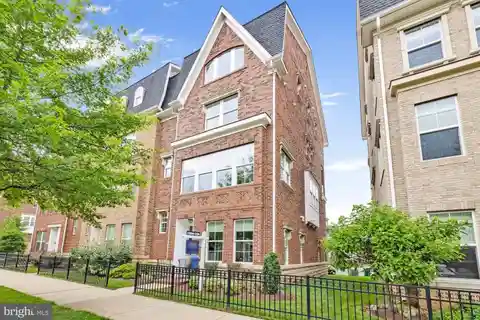 Four-level End-unit Townhome in Crown