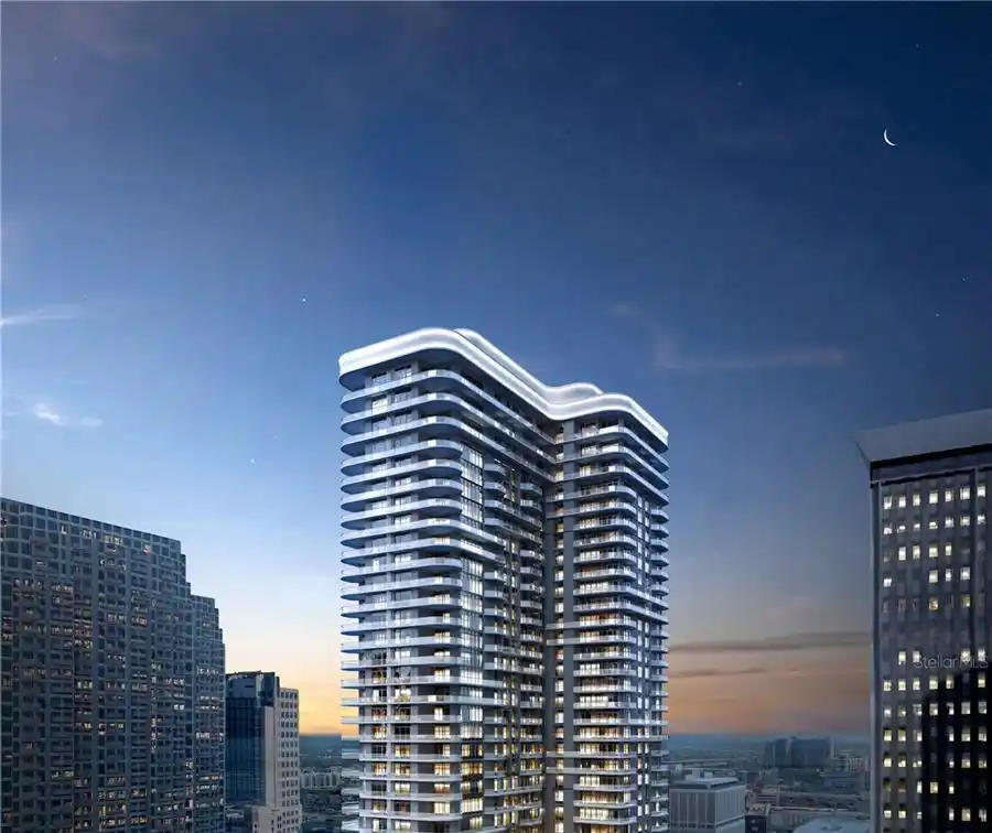 Beautifully Designed Corner Residence at One Tampa