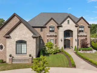 Sapphire-Built Stunner with Grand Interiors