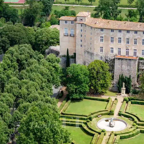 ENCHANTING CASTLE