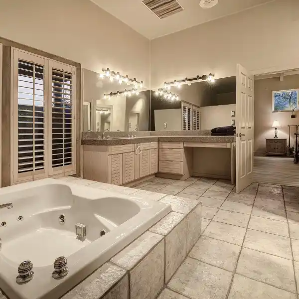 EXCEPTIONAL RESIDENCE IN THE PRESTIGIOUS ALTA VISTA COMMUNITY