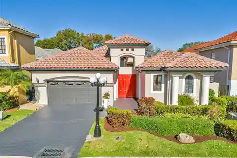 Beautiful Home with a Private Guest House