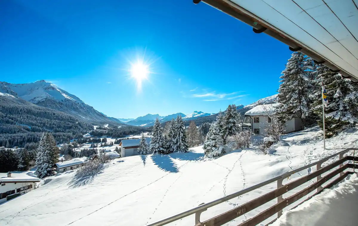 Valbella: Holiday Residence in Ski-in/ski-out Location with Unobstructed View