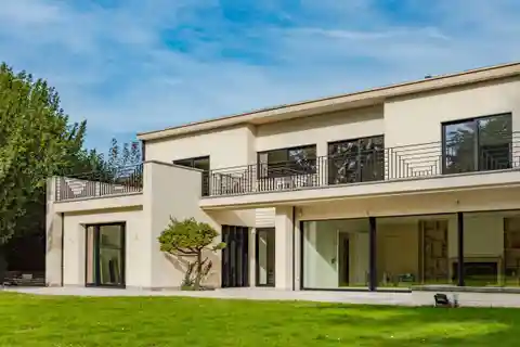 Rare Property in a Superb Green Environment