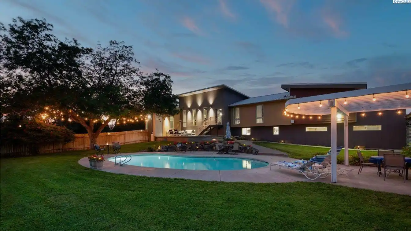 Country Oasis of Five Sprawling Acres