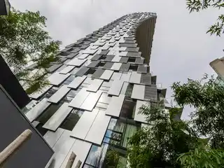 Beautiful Two Bedroom in Alberni by Kengo Kuma