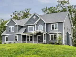 Exquisite New Construction in Newtown