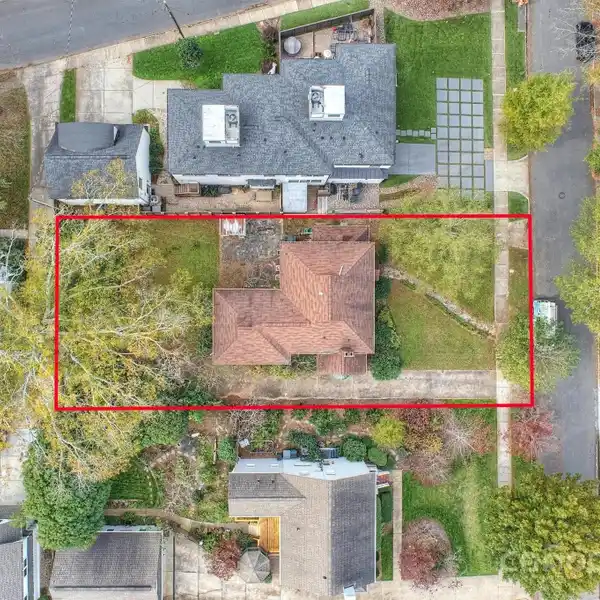 FANTASTIC LEVEL LOT IN MYERS PARK