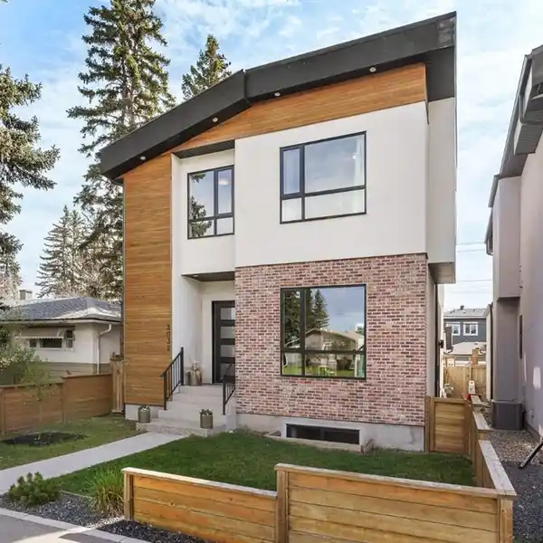 MODERN LUXURY IN A WELCOMING NEIGHBORHOOD