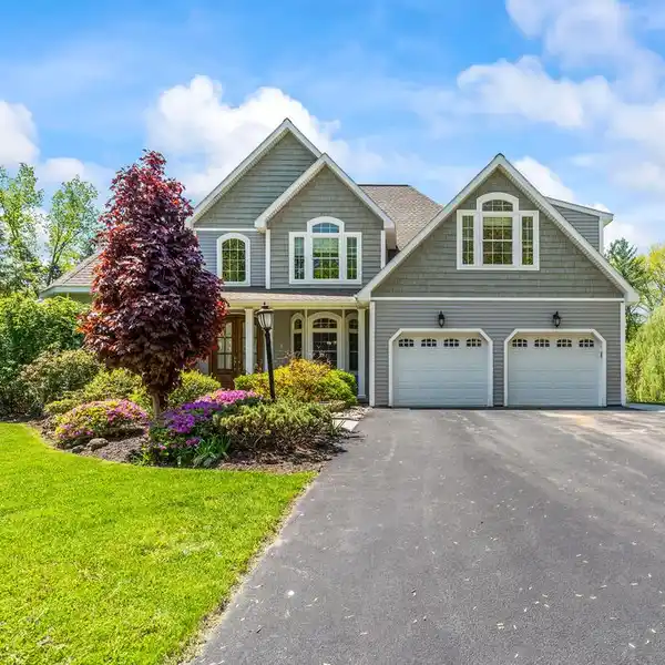 CUSTOM QUALITY COLONIAL IN OLD DELMAR