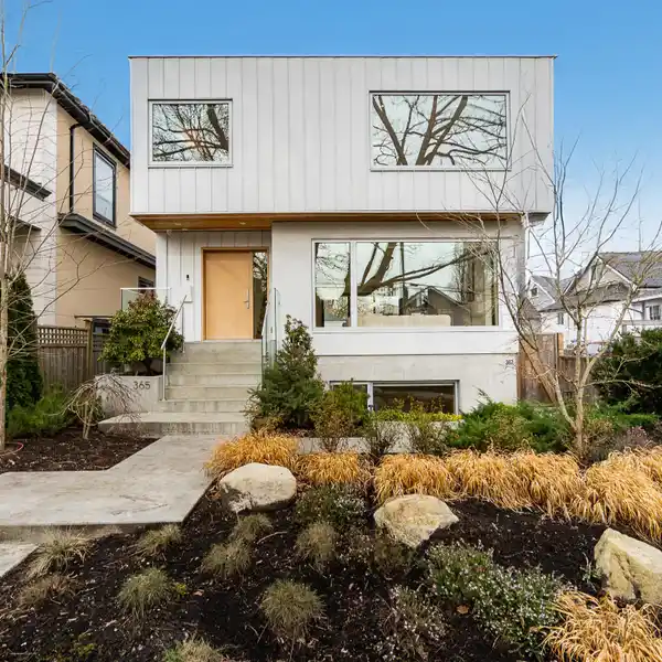 MODERN MAIN STREET DREAM HOME