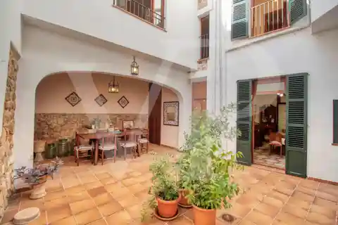 Beautiful Manor House in the Center of Sóller