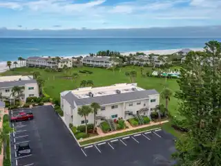 Charming Gulf Side Condo