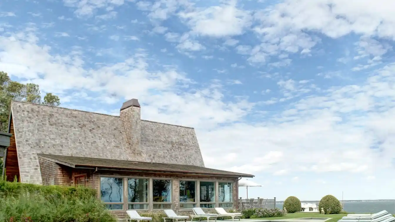 Gorgeous Contemporary House by World-renowned Italian Architect