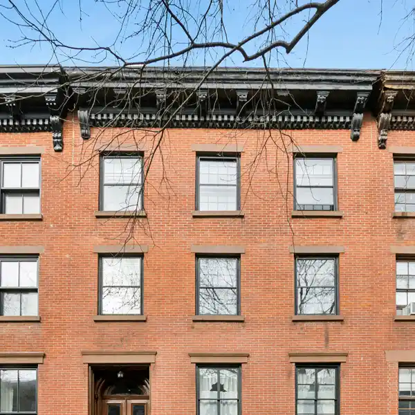 COBBLE HILL 25-FOOT TOWNHOUSE