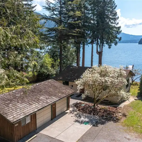 WATERFRONT ON LAKE WHATCOM