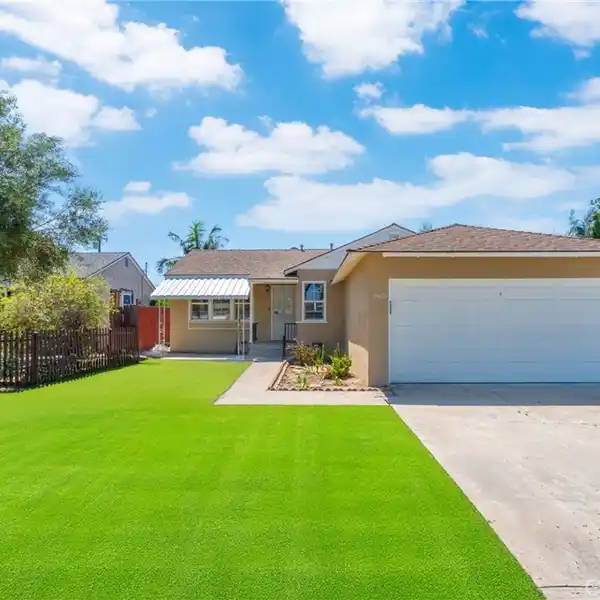 TURNKEY HOME WITH EXTRAORDINARY POTENTIAL