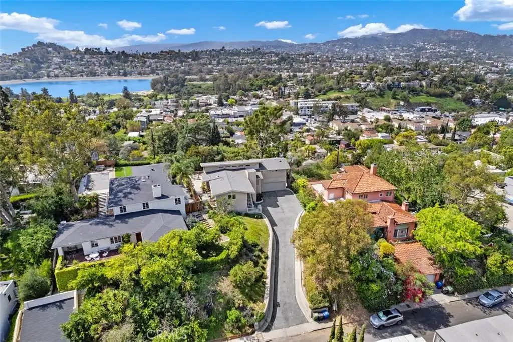 A Retreat High in Silver Lake