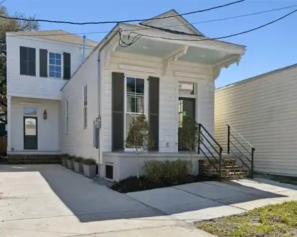 THE BEST OF THE GARDEN DISTRICT