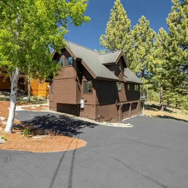 PRIVATE MODERN CABIN IN TRUCKEE