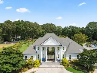 Elegant Private Oasis