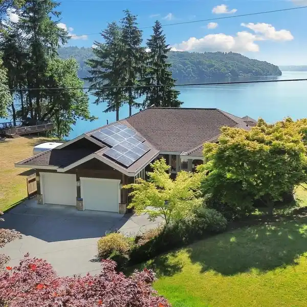 LUXURY ISLAND PARADISE