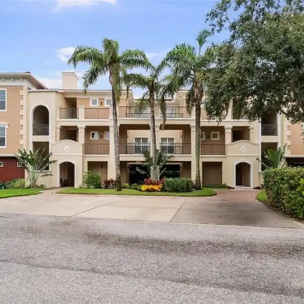 COASTAL LIVING AT ITS FINEST IN CAPTIVAS AT MARINA BAY