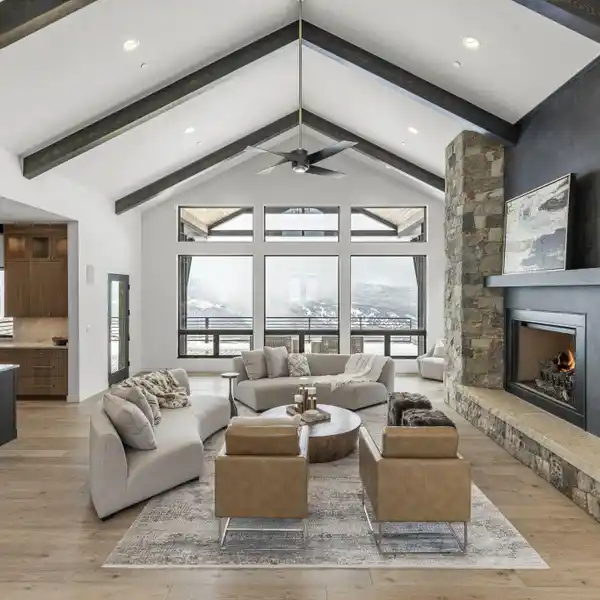 THE PINNACLE OF LUXURY LIVING AT THE TOP OF WEBB PEAK