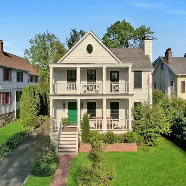 DISTINGUISHED GREEK REVIVAL FARMHOUSE