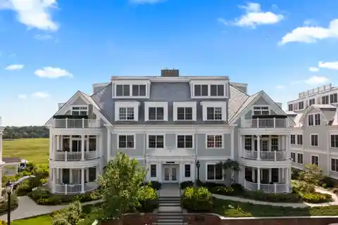 Refined Living at 66 High Street