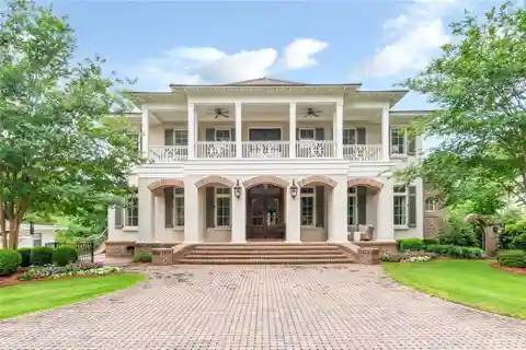Amazing Estate Home in Mobile