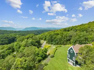 Wooded Retreat Meets Modern Comfort