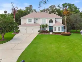 Luxury Marsh Harbor Estate Near the Beach