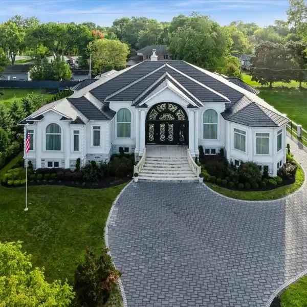 LUXURY CUSTOM BUILT RANCH HOME