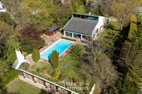 Grand Bougival Estate with Pool and Garage