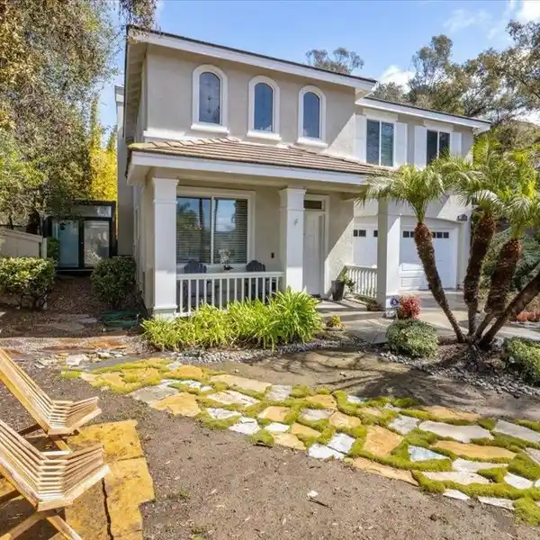 PRIVATE SHADOWRIDGE RETREAT