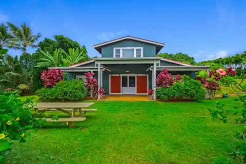The Ultimate Modern Farm-Style Retreat