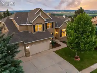 Exceptional Home in Aought-after Peregrine