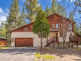 Wonderful Lower Tahoe Donner Cabin
