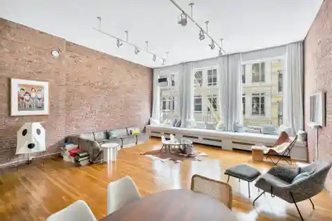 Full-floor Private Elevator Loft on a Desired Street