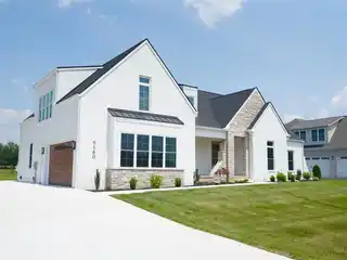 Refined Living in a Sought-after Location