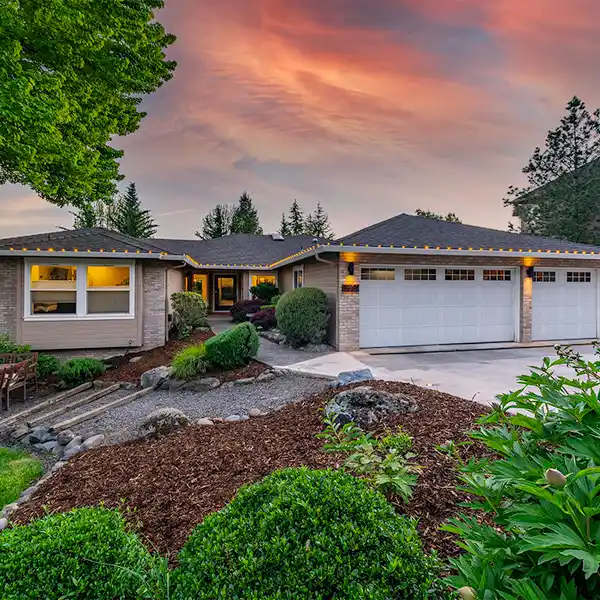 EXCEPTIONAL RESIDENCE WITH PANORAMIC VIEWS